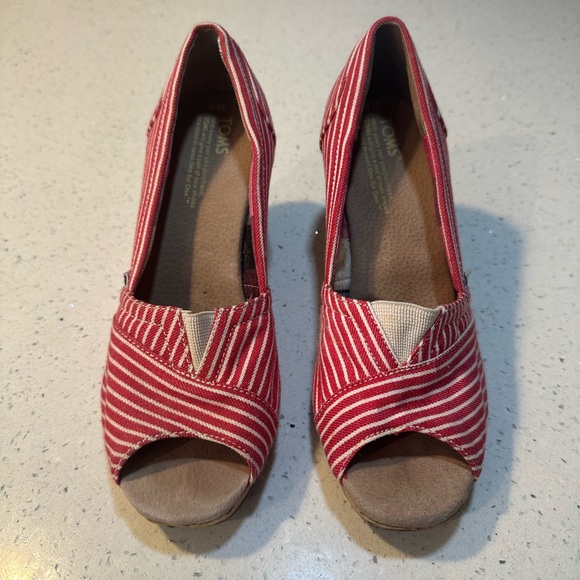 TOMS striped cork wedges - size 6 - Picture 3 of 12